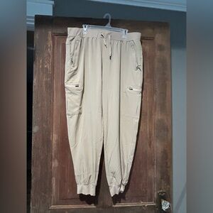 Women’s Khaki Cargo Jogger Pants